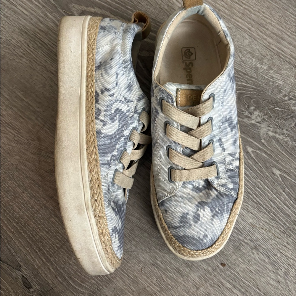 Spenco women’s slip on sneakers size 6